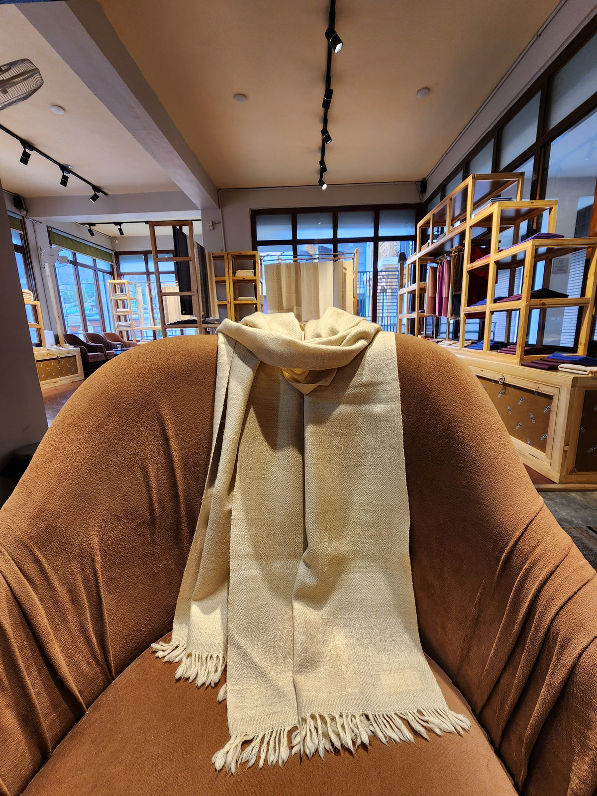 Handcrafted Pashmina Muffler